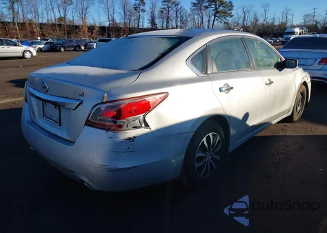 2013 Nissan Altima 2.5 S z USA, uszkodzony, nr VIN 1N4AL3AP5DN527359